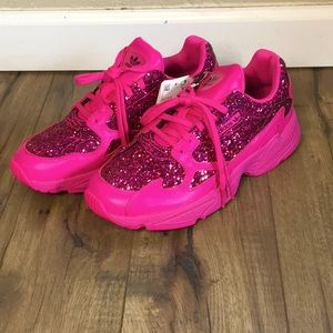 Brand new never worn sneakers